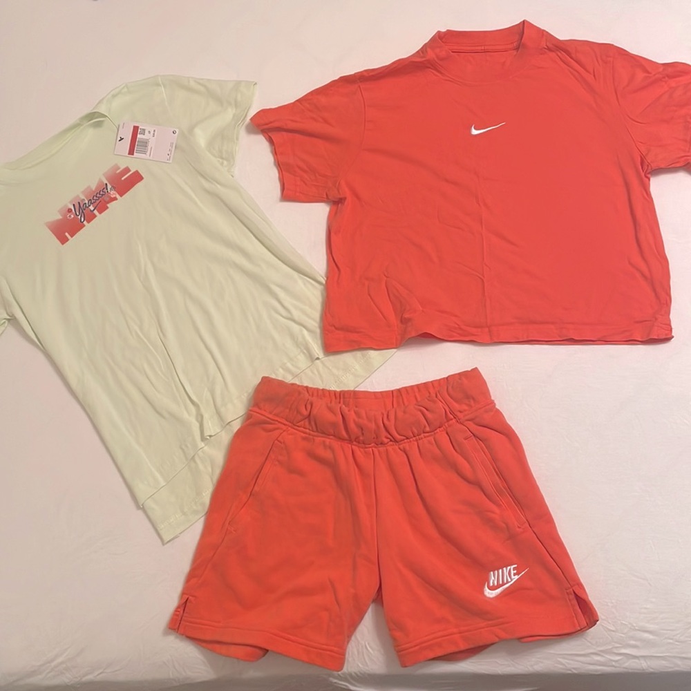 BIG GIRLS NIKE CORAL
